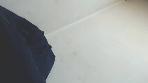 ....Kriss Vergara....... online show from February 15, 9:16 am