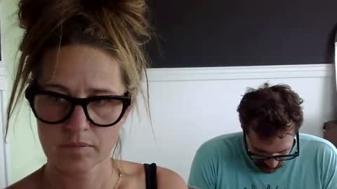 Snapshot of brokecash chatting on May 20, 11:00 pm brokecasn online show from May 20, 11:00 pm