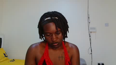 broken_haloo online show from March 29, 4:18 pm