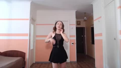 Snapshot of brookezantow chatting on May 24, 8:08 am Lina online show from May 24, 8:08 am