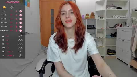 Snapshot of broosnica1 chatting on June 11, 8:01 am broosnica1 online show from June 11, 8:01 am