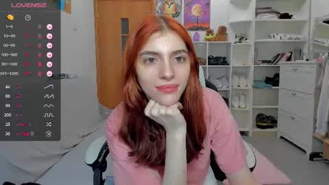 Snapshot of broosnica1 chatting on June 15, 7:10 am broosnica1 online show from June 15, 7:10 am