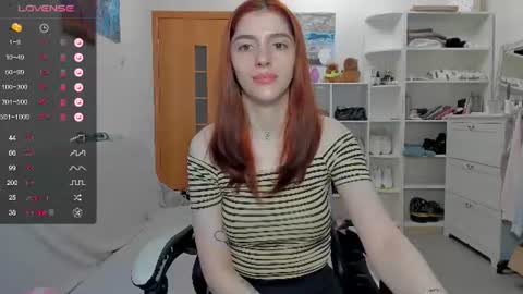 Snapshot of broosnica1 chatting on June 23, 6:22 am broosnica1 online show from June 23, 6:22 am