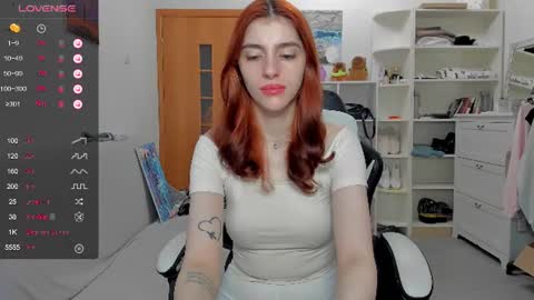 Snapshot of broosnica1 chatting on June 29, 6:19 am broosnica1 online show from June 29, 6:19 am