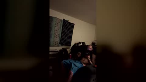 Snapshot of broson123 chatting on April 12, 5:23 am broson123 online show from April 12, 5:23 am