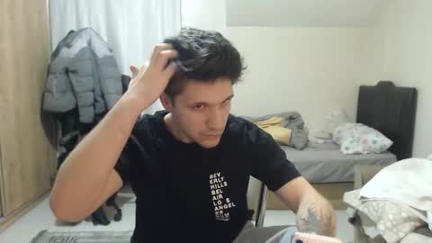 brownhaiir online show from March 28, 11:04 pm