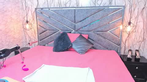 Sara  online show from December 2, 12:41 am