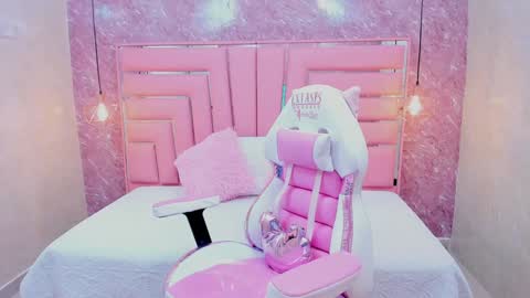 Sara  online show from January 24, 2:18 am