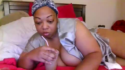 brownroundrenee online show from January 16, 10:30 am