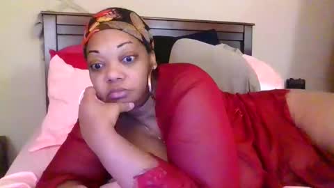 brownroundrenee online show from April 15, 10:11 am