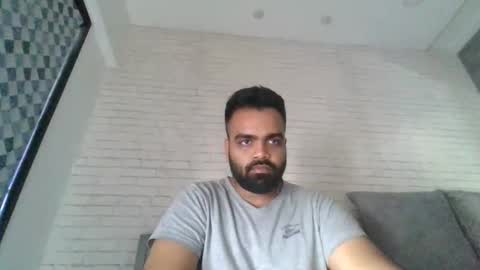 Snapshot of brownstud95 chatting on February 4, 5:53 am brownstud95 online show from February 4, 5:53 am