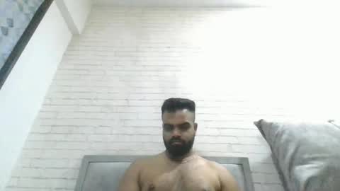 Snapshot of brownstud95 chatting on November 14, 8:18 pm brownstud95 online show from November 14, 8:18 pm