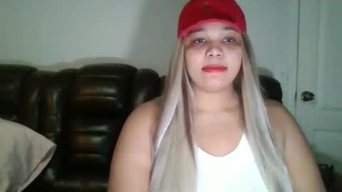 Snapshot of brownsugar0910 chatting on December 9, 6:35 pm EtherealLilac online show from December 9, 6:35 pm