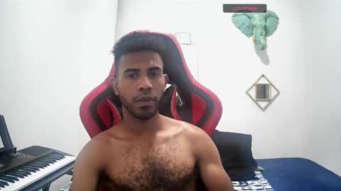 bruce_1111 online show from October 26, 7:42 pm