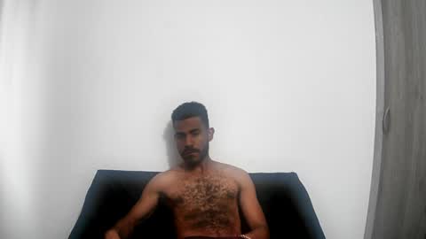 bruce_1111 online show from March 27, 2:06 pm