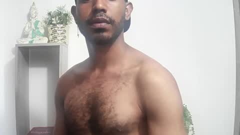 bruce_1111 online show from May 24, 5:40 pm