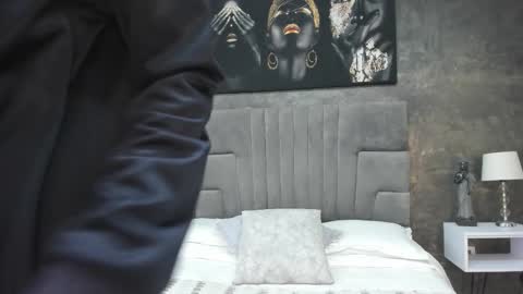 Bruce Hans online show from November 7, 11:32 am