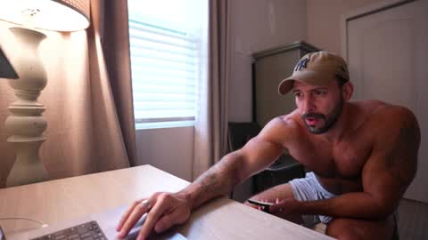 Snapshot of brucestryker chatting on February 2, 10:19 pm onlyfans BRUCESTRYKER online show from February 2, 10:19 pm