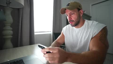 Snapshot of brucestryker chatting on February 6, 4:10 pm onlyfans BRUCESTRYKER online show from February 6, 4:10 pm