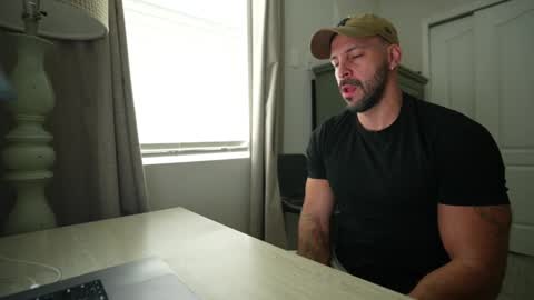 Snapshot of brucestryker chatting on February 12, 1:50 pm onlyfans BRUCESTRYKER online show from February 12, 1:50 pm