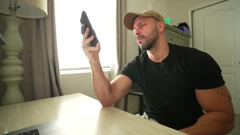 Snapshot of brucestryker chatting on February 18, 3:19 pm onlyfans BRUCESTRYKER online show from February 18, 3:19 pm