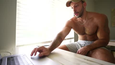 onlyfans BRUCESTRYKER online show from July 15, 3:06 pm