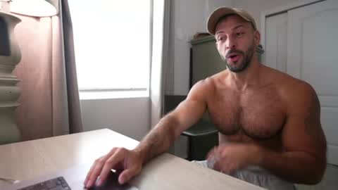 onlyfans BRUCESTRYKER online show from July 27, 2:24 pm