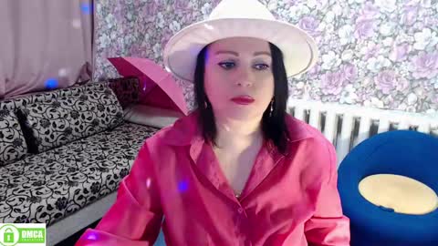 Julia online show from December 1, 11:04 pm