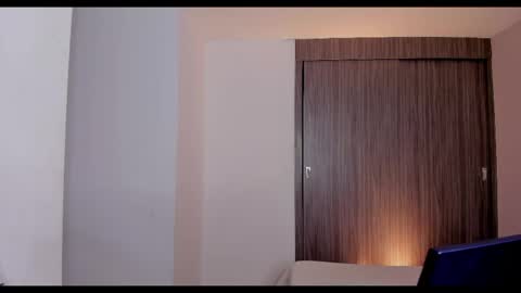 Snapshot of brunnahart chatting on October 2, 7:26 am online show from October 2, 7:26 am