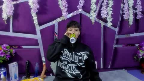 Snapshot of bruno_cruz chatting on February 4, 3:23 am Bruno Cruz online show from February 4, 3:23 am