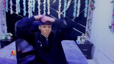 Snapshot of bruno_cruz chatting on February 10, 2:04 am Bruno Cruz online show from February 10, 2:04 am