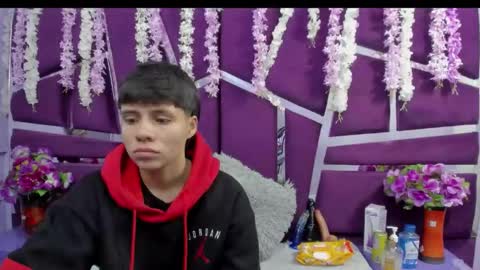 Snapshot of bruno_cruz chatting on February 13, 2:18 am Bruno Cruz online show from February 13, 2:18 am