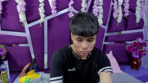 Snapshot of bruno_cruz chatting on February 20, 8:05 am Bruno Cruz online show from February 20, 8:05 am