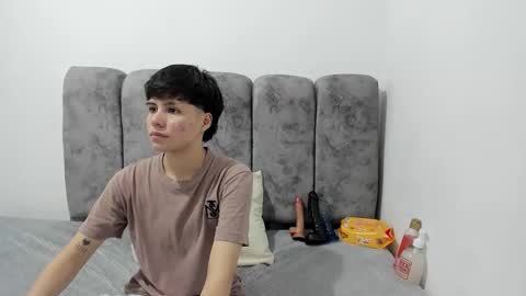 Snapshot of bruno_cruz chatting on April 15, 2:18 am Bruno Cruz online show from April 15, 2:18 am