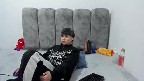 Bruno Cruz online show from April 23, 2:13 am