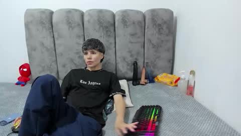 Bruno Cruz online show from May 7, 2:28 am