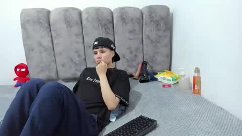 Bruno Cruz online show from June 11, 3:15 am