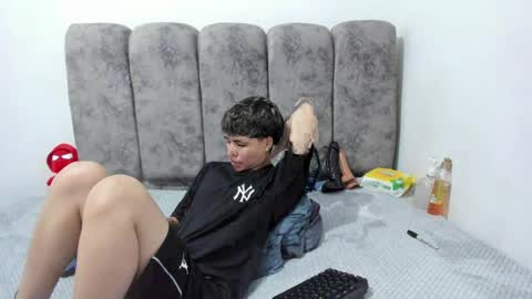 Bruno Cruz online show from June 14, 2:24 am