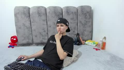 Bruno Cruz online show from June 16, 2:03 am