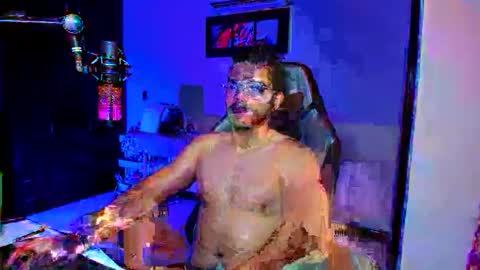 Snapshot of bruno_diaz31 chatting on June 8, 4:35 am Bruno online show from June 8, 4:35 am