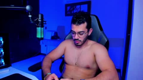 Snapshot of bruno_diaz31 chatting on July 14, 3:55 am Bruno online show from July 14, 3:55 am
