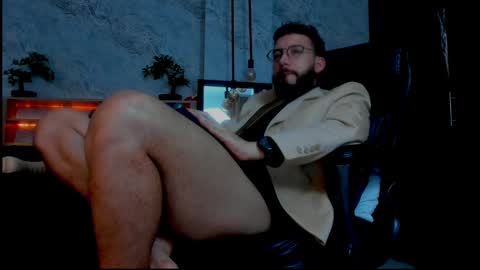 Andres Suarez online show from March 3, 8:21 pm