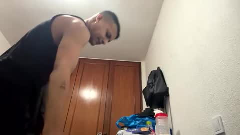 Snapshot of brunosex96 chatting on January 17, 7:06 pm brunosex96 online show from January 17, 7:06 pm