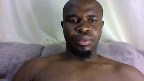 brucedarling online show from April 18, 3:43 am