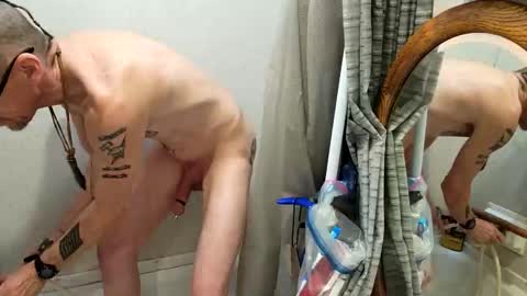 Snapshot of brushsquach chatting on February 2, 5:11 pm Steve... aka SkinnieDippin aka TimberTramp online show from February 2, 5:11 pm