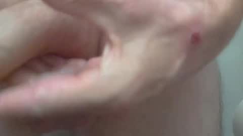 Snapshot of brwilson212 chatting on October 25, 9:06 am brwilson212 online show from October 25, 9:06 am