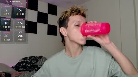 bryamado online show from February 4, 6:36 am