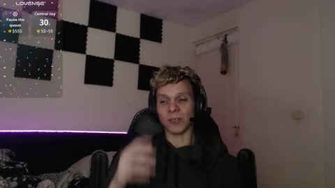 bryamado online show from October 8, 3:04 am