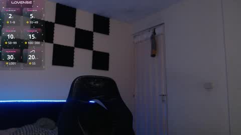 bryamado online show from October 15, 4:45 am