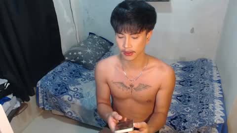 Snapshot of bryan_________ chatting on July 11, 6:32 pm BRYAN JEMY online show from July 11, 6:32 pm